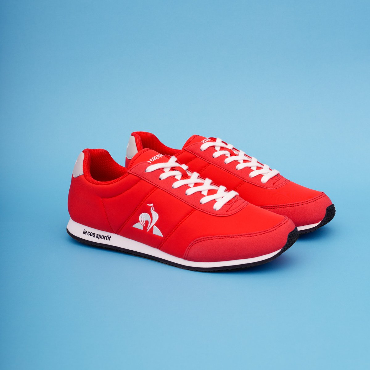 lecoqsportif_co's tweet photo. Rojo o blanco ¿Cuál es tu #racerone favorito? Conoce más colores disponibles en: https://t.co/6KR06iv6bH https://t.co/l6A4QCzUEg