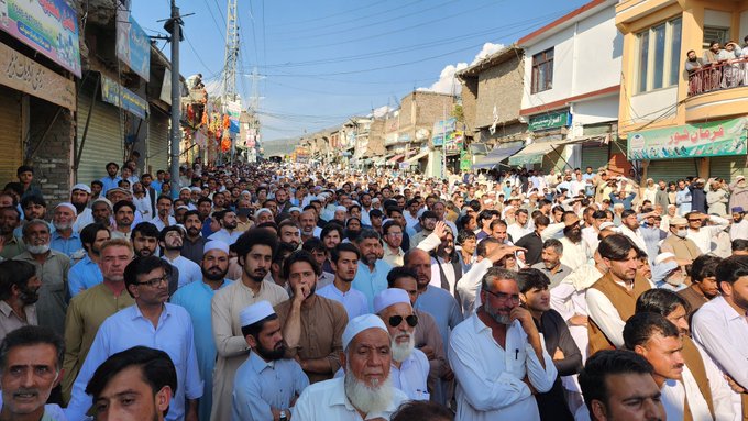 AHSANJA00312781's tweet image. #kpk #paston #PakistanUnderFascism #dain #MaryamNawazSharif #chor #NawazSharif #chutya #shahbazsharif #ImranKhanWasRight #weneedimrankhan #pathan #PakistanBankrupt #PervezMusharraf #Turkiye #seyria