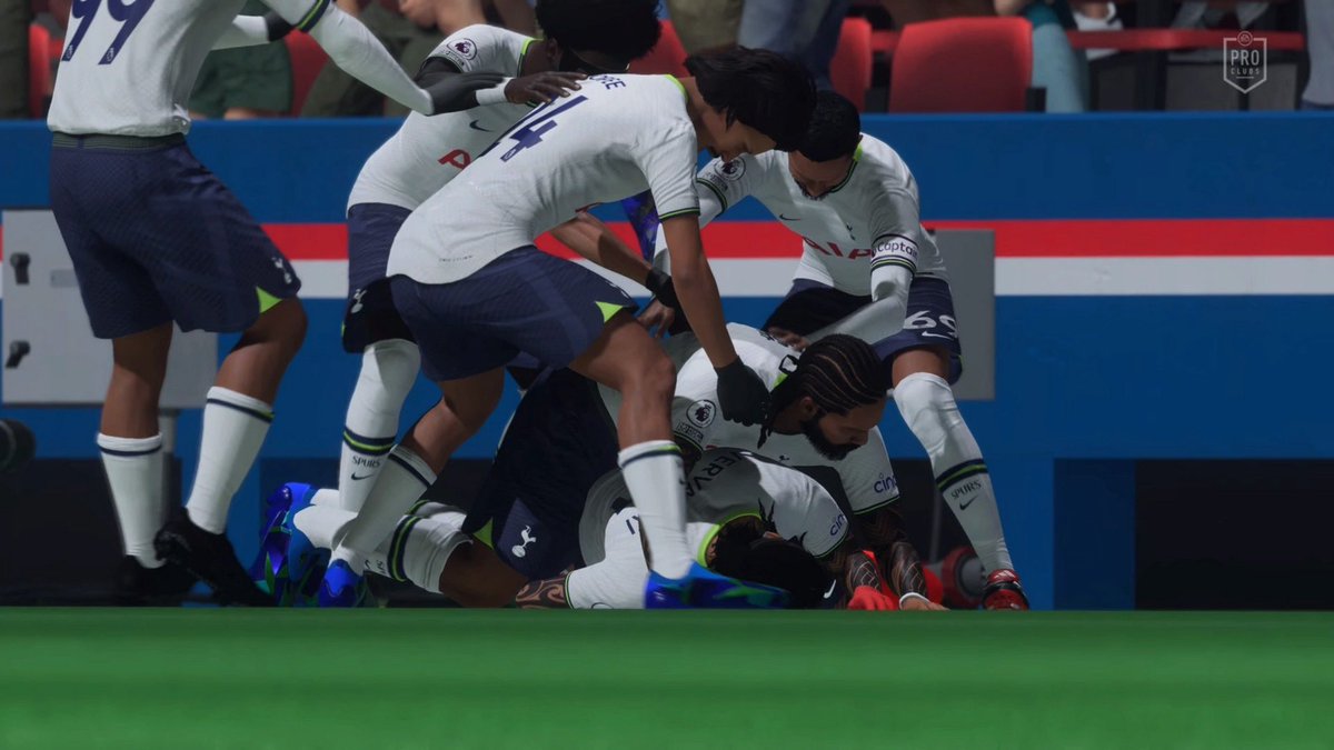 ✦ 𝗥𝗲́𝘀𝘂𝗹𝘁𝗮𝘁𝘀

❄️】𝗘𝗙𝗟 𝗛𝗶𝘃𝗲𝗿
🏆 <a href="/eSportFA_FR/">ESPORT FOR ASSOCIATIONS</a> 

✅】𝗝𝟭𝟳 𝟯-𝟮 𝗩𝗦 <a href="/EGA_eFoot_/">🎮🎮</a> 
❌】𝗝𝟭𝟴 𝟬-𝟭 𝗩𝗦 @Aquilae_CP 

#Goalisinway⚜️