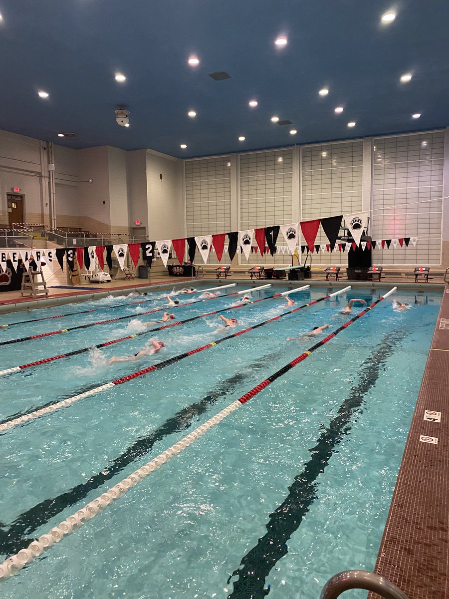 BR Swim & Dive tweet media