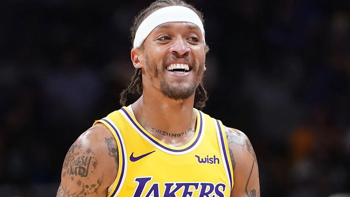 LakeShowYo tweet media