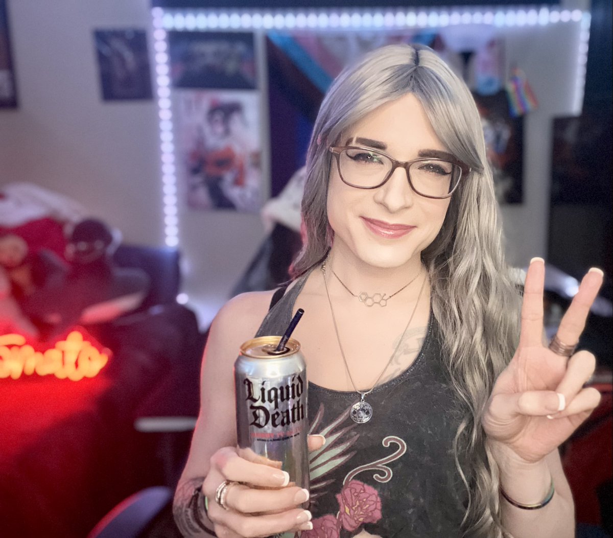 AliTheTomatoxo's tweet photo. Link in comments

It's Monday! Playing some Destiny 2, Lightfall prep. Possibly GMs or something! #TransGirlGaming #TwitchAffiliate #Destiny2 #Peer2Peer #LiquidDeath #GirlGamer #TwitchGirls #TransIsBeautiful https://t.co/Vqch0LvnHh