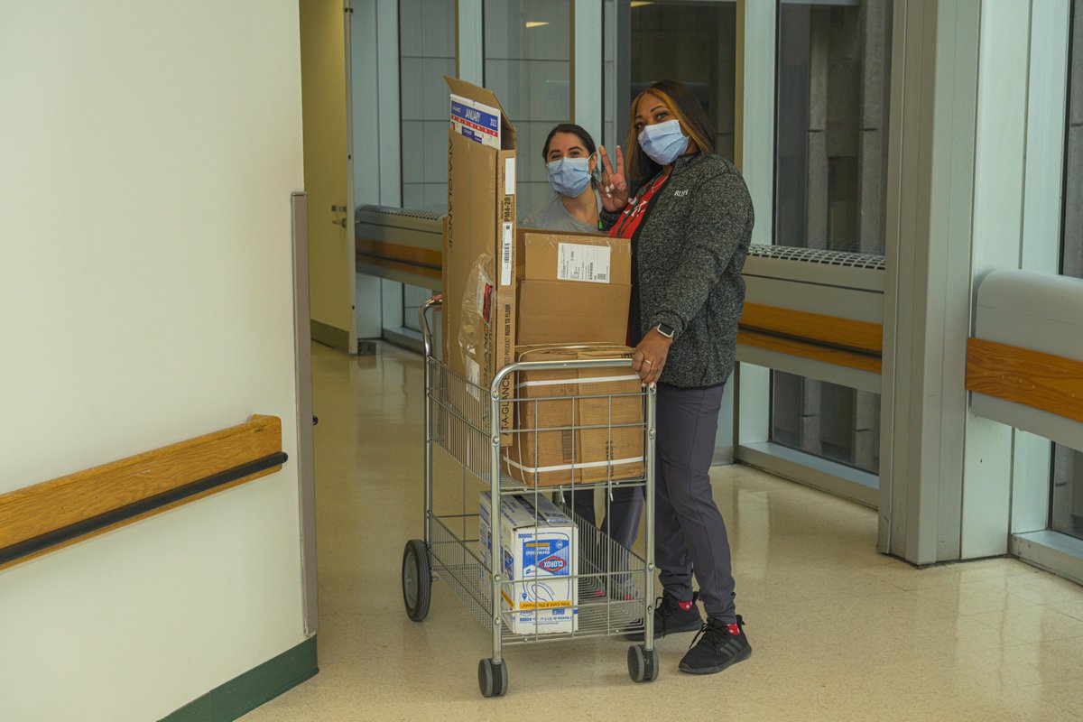 RushMedical's tweet photo. Moving day: RUSH staff members continued their move over to the Joan and Paul Rubschlager Building this weekend. We officially welcome our first patients on Tuesday. #BuildingRUSH https://t.co/2S1BIbAayT