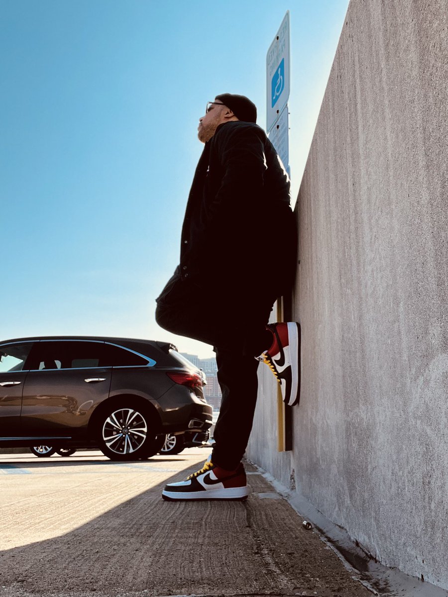Los35C's tweet photo. #FITOFTHEDAY #KOTD NIKE BY YOU AJ1 UNION INSPIRED WITH THE VINTAGE JAPAN EXCLUSIVE JOARDAN VARSITY JACKET. 🙏🏽🙏🏽🙏🏽🔥🔥🔥 https://t.co/fAtxct8Qce
