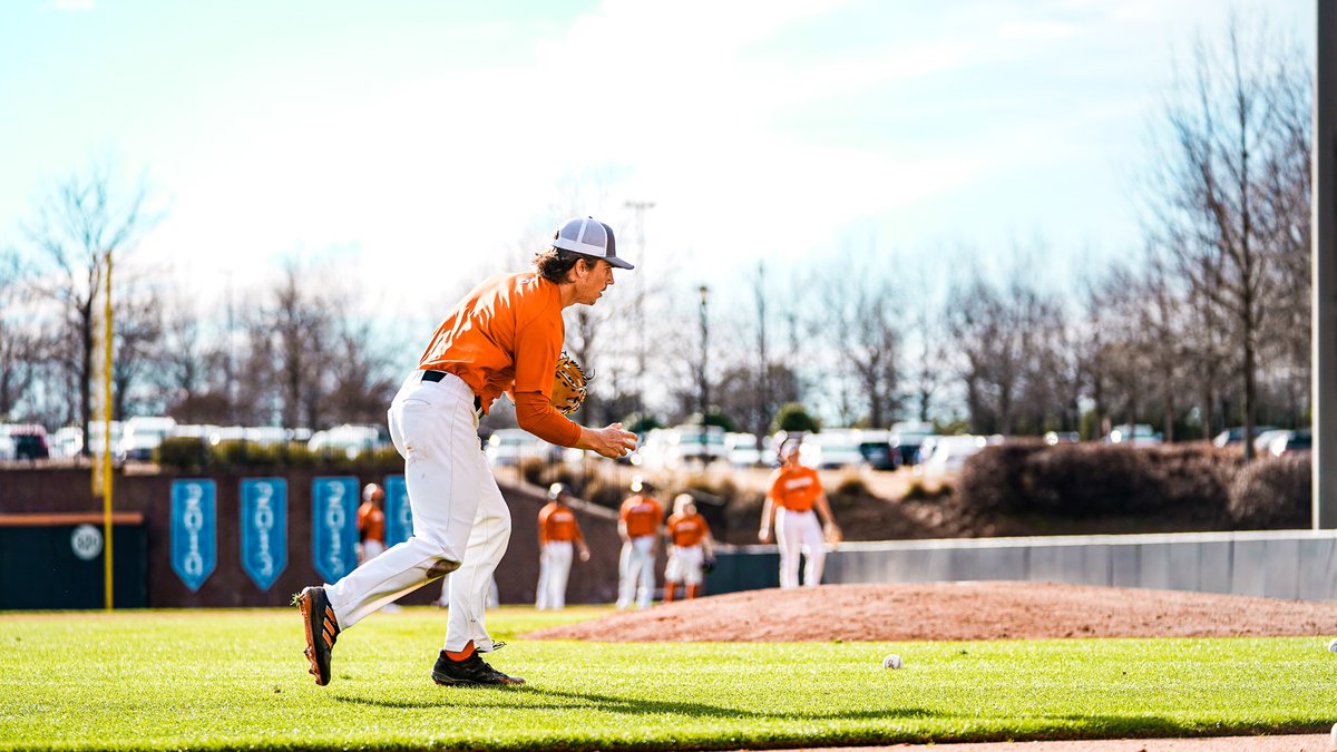 MercerBaseball's tweet image. 𝙃𝙚𝙖𝙩𝙞𝙣𝙜 𝙐𝙥.

#GoodToGreat || #WinnersWin