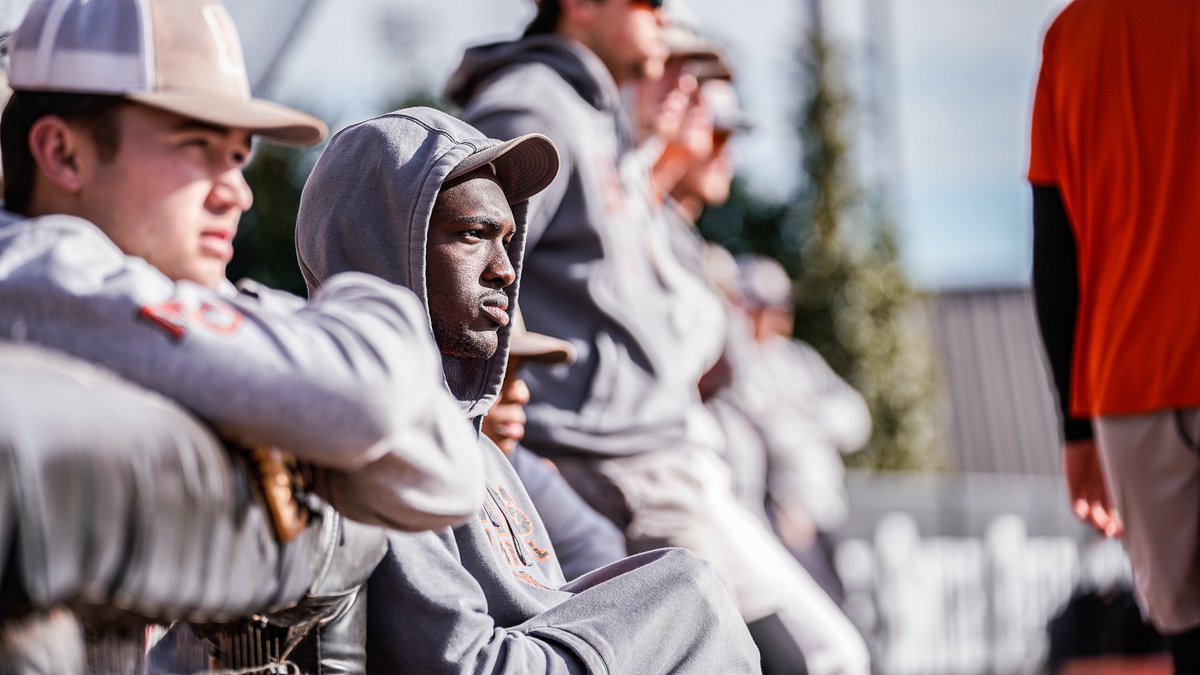 MercerBaseball's tweet image. 𝙃𝙚𝙖𝙩𝙞𝙣𝙜 𝙐𝙥.

#GoodToGreat || #WinnersWin