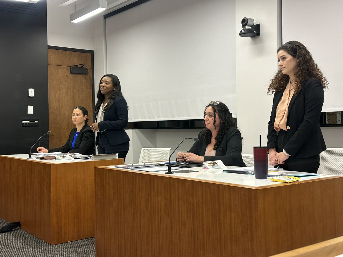 The thirtieth annual W&L Mock Trial competition is underway! Best of luck to all of the competitors. #mocktrial #lawtwitter