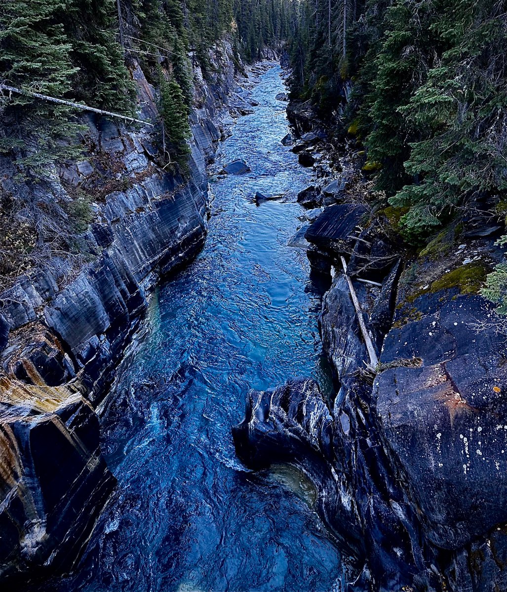 AndrewLynnPhoto's tweet photo. It’s been awhile since I shared a photo on Twitter.  Here’s one from Numa Falls BC 

@Spitmilk on Instagram https://t.co/Yo2ZYqEPht