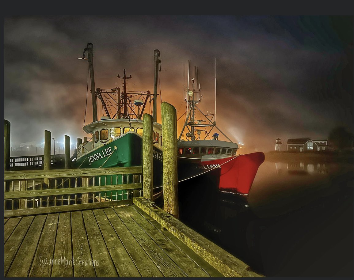 pianoman7373's tweet image. Sue Frageau's somber snapshot of these fisherman's vessels headed to work.  The photo was caught early in the morning as they ready to fish for what we would comfortably enjoy at the table of luxury. on.soundcloud.com/rDqypbF85UfLeG…
#easylistening #softmusic #pianomusic #listen #music