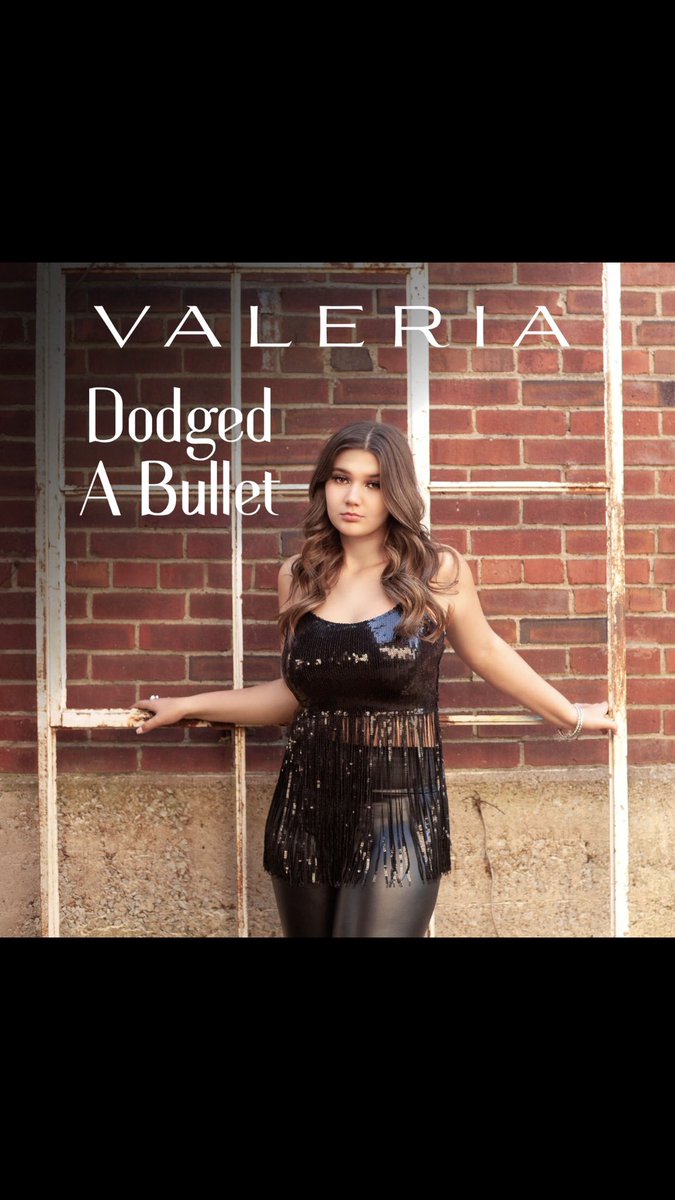 ValeriaS_music's tweet image. Ever been cheated on? I have. The other girl stayed with him, but I didn’t… ‘Dodged A Bullet’ drops this Wed 2/8!!! Still time to help with a pre-save - link in bio ♥️ #NewMusic #originalsong #cheaterssuck