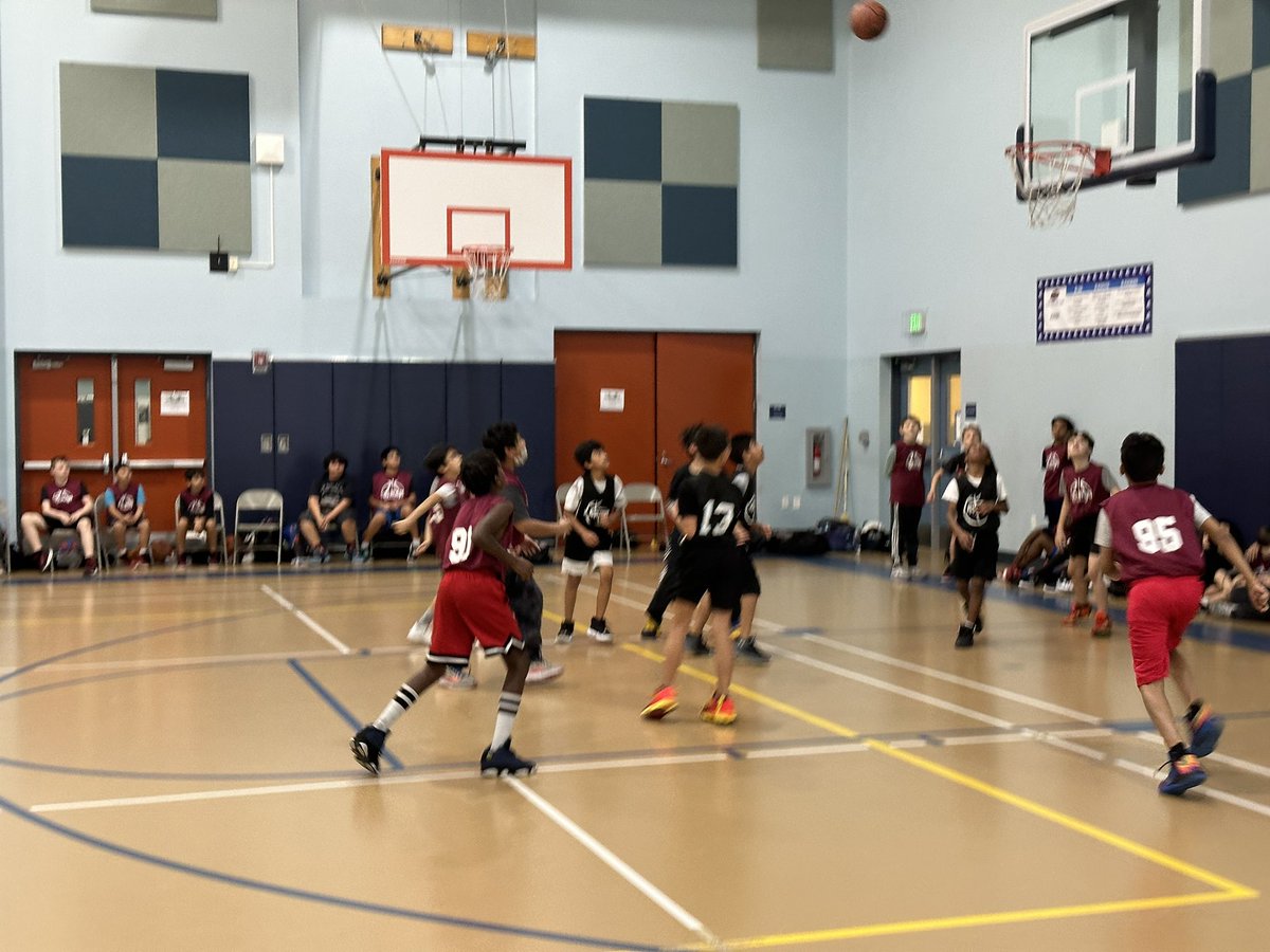 MrsPerryTRE's tweet photo. Today we visited H Allen Hight’s 🐆. What a game! Our boys’ 🏀 team gave their best! Proud of them! #gootters #teamwork #elementarysports  @AthleticsNusd @NatomasUSD @natomasbuzz https://t.co/Pjyyz0VxPs