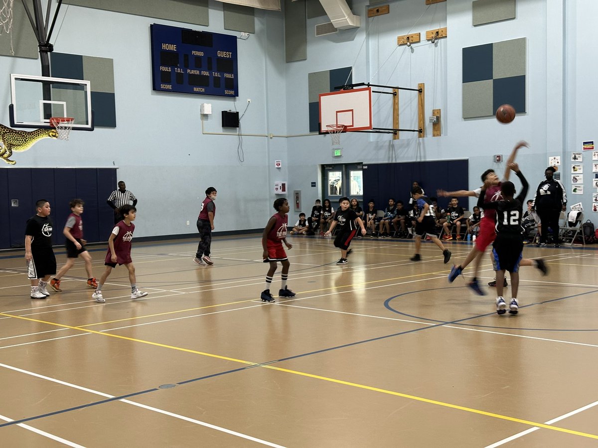 MrsPerryTRE's tweet photo. Today we visited H Allen Hight’s 🐆. What a game! Our boys’ 🏀 team gave their best! Proud of them! #gootters #teamwork #elementarysports  @AthleticsNusd @NatomasUSD @natomasbuzz https://t.co/Pjyyz0VxPs