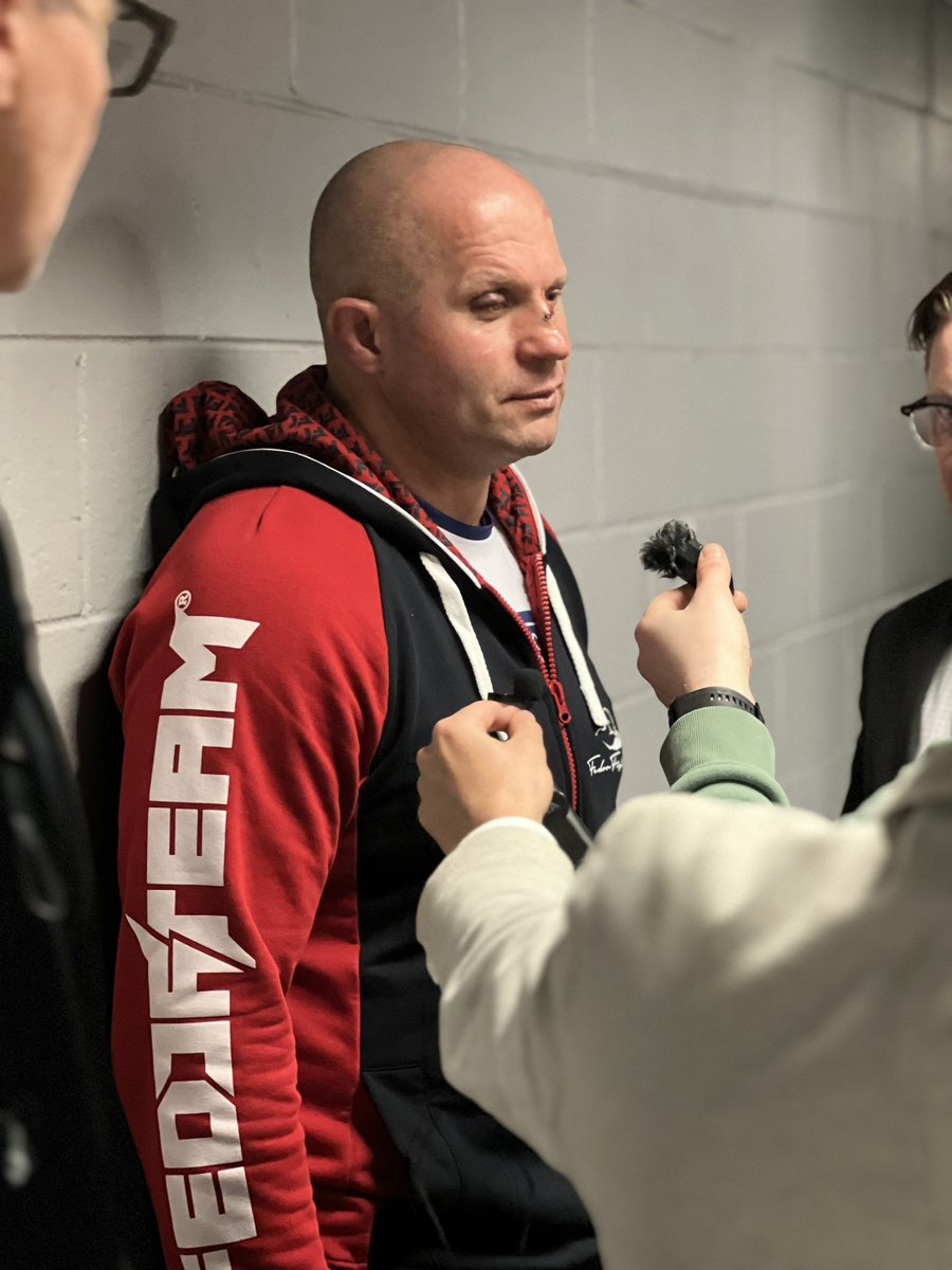 𝚌.𝚓. 𝚝𝚞𝚝𝚝𝚕𝚎 tweet media