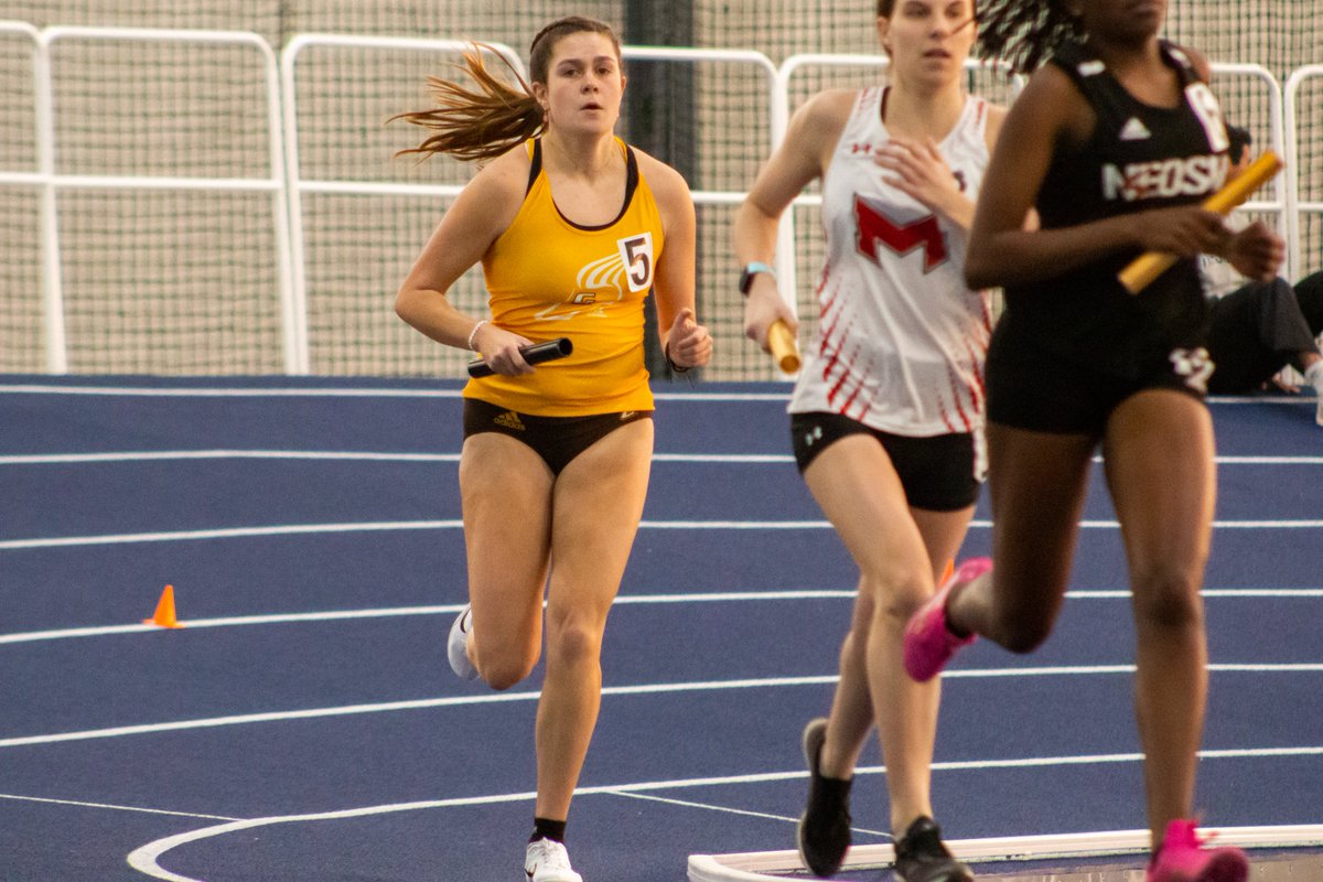 sportsbuster's tweet photo. The men's and women's track team boasted new personal bests at the Washburn Open over the weekend. 
-Recap: https://t.co/7olrdWhI8M https://t.co/0RcDOalqUx