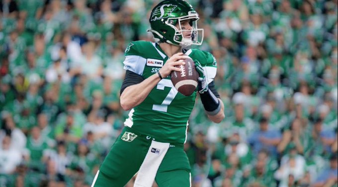 JDunk12's tweet photo. Saskatchewan has put a lucrative multi-year contract offer on the table to establish the Riders as the favourites to earn quarterback Trevor Harris’ signature.

https://t.co/jvus8amnBS

#Saskatchewan #Riders #CFL 

📸: @TaylorCurrieSK https://t.co/J0SQMBW5Fz