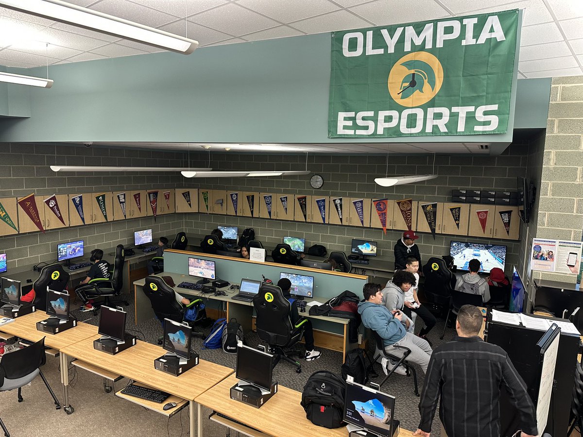 OLY SPARTAN ESPORTS tweet media