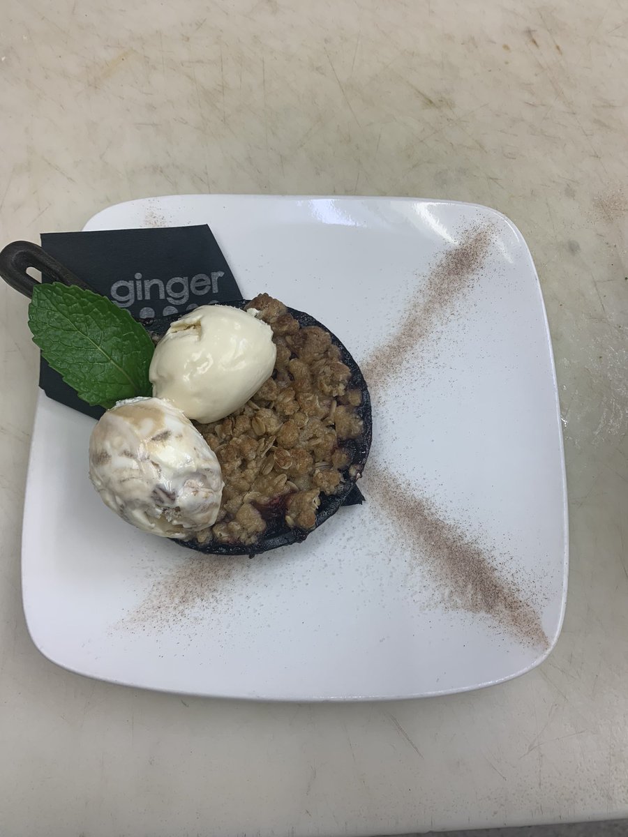 xpillihpx's tweet photo. a few of our desserts @ Ginger. we are open Wednesday through Sunday Super Bowl Sunday we will be closed make sure to stop by we also got picked for the best chicken wings in town! (Second pic is a dessert special that was served Sunday) https://t.co/UERCk6IyGj