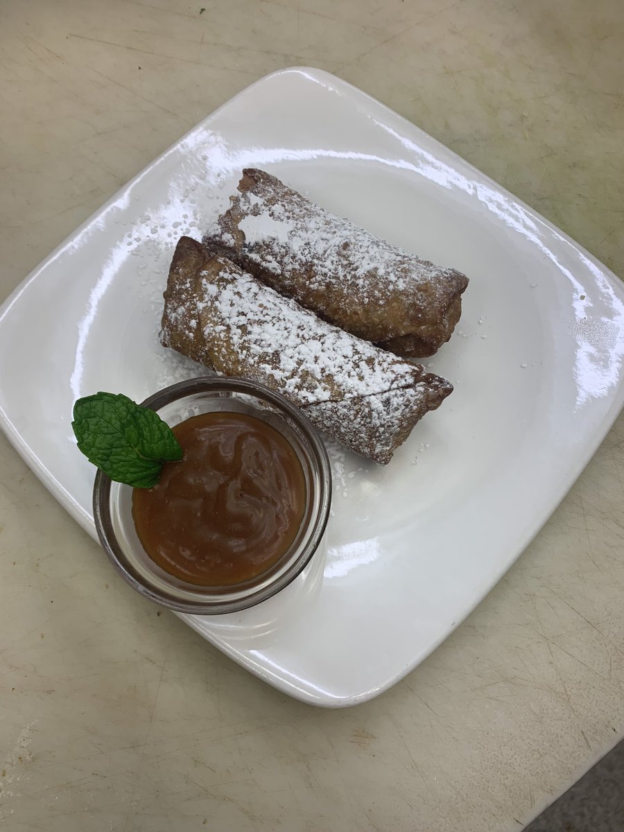xpillihpx's tweet photo. a few of our desserts @ Ginger. we are open Wednesday through Sunday Super Bowl Sunday we will be closed make sure to stop by we also got picked for the best chicken wings in town! (Second pic is a dessert special that was served Sunday) https://t.co/UERCk6IyGj