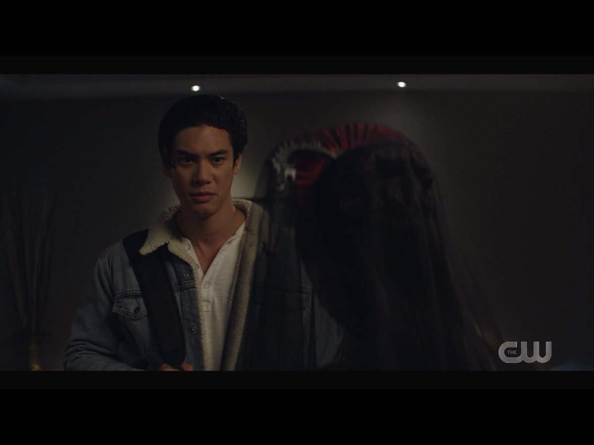 DanLaw1991's tweet photo. #CWKungFu 3x08 actually hit harder on the rewatch.
Expertly written by @Michael_Deigh & directed by #XDeanLim to show Nicky & Bo’s parallel realisations about someone they care about manipulating them.
@olivialiang_ & @thebenlevin killed it.
@cw_kungfu @KungFu_Writers https://t.co/TLj4FRpRYX