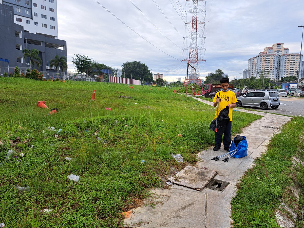 zackizati's tweet photo. The befores and afters are so satisfying! 😍💪
Gais, jom join Trash Hero! Cari chapter paling hampir dengan kalian, di seluruh Malaysia. Di Lembah Klang ada KL dan Pandan.
#stopsingleuseplastics
#TrashHeroMalaysia
#TrashHeroPandan https://t.co/NjHprQBI8f