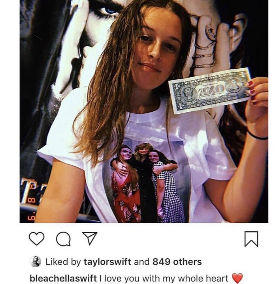 mckenziewhatevr's tweet photo. Crying because I can’t believe this is real and I met my fave person @taylorswift13 @taylornation13 #Midnights #TaylorSwift #reputationsecretsessions https://t.co/uLe7IM8XqA