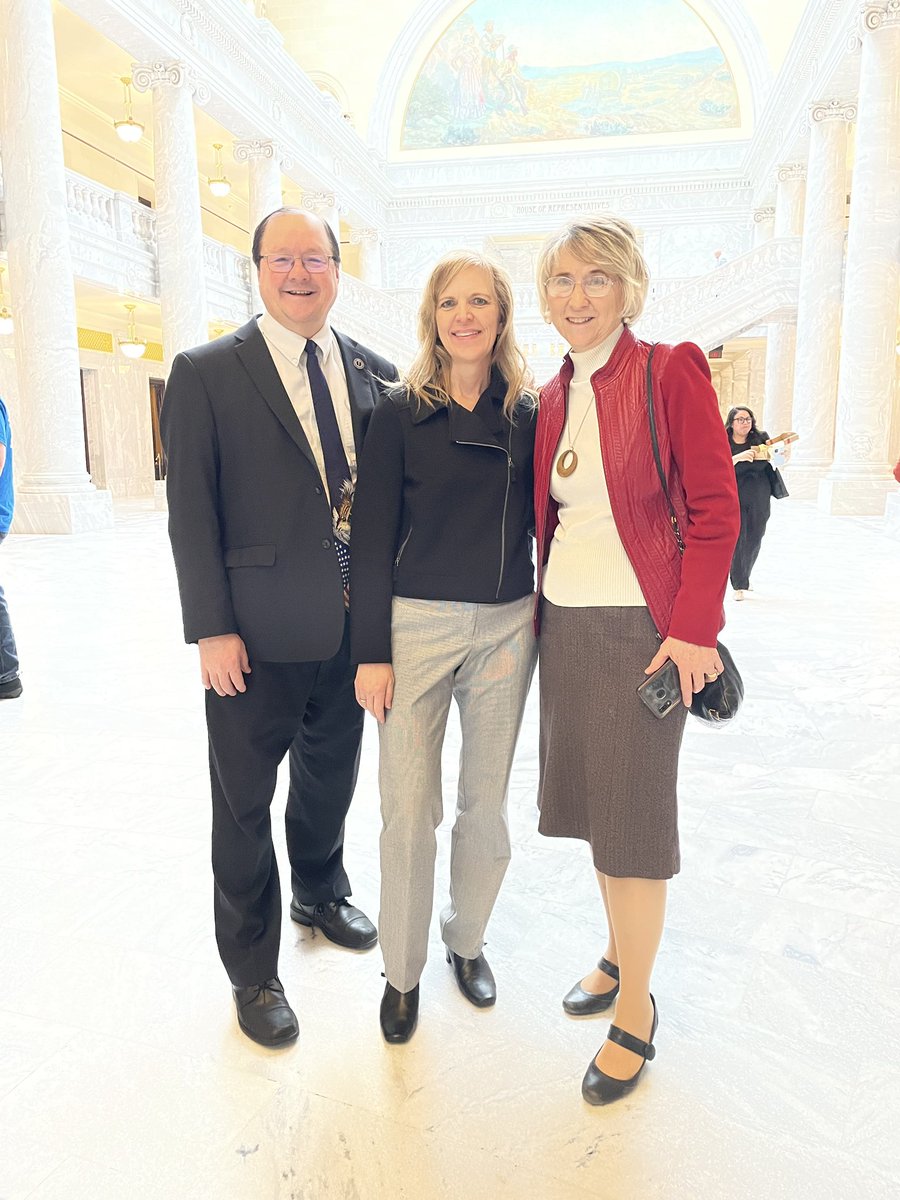 tjmiller2004's tweet photo. I appreciate the state leaders and all the legislators who spent time with school board members today at @UtahSchoolBoard Day on the Hill. @MikeLMower @AWinderNewton @PulsipherSusan @jordanteuscher https://t.co/rqJu0ES43Z