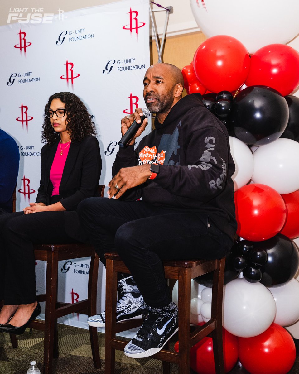 The #Rockets, G-Unity Foundation, and Black Sports Professionals Houston Chapter invited 150 college students for a Career Fair pregame. Students received feedback on resumes, career opportunities, and networked with executives from sports organizations.   #BHM