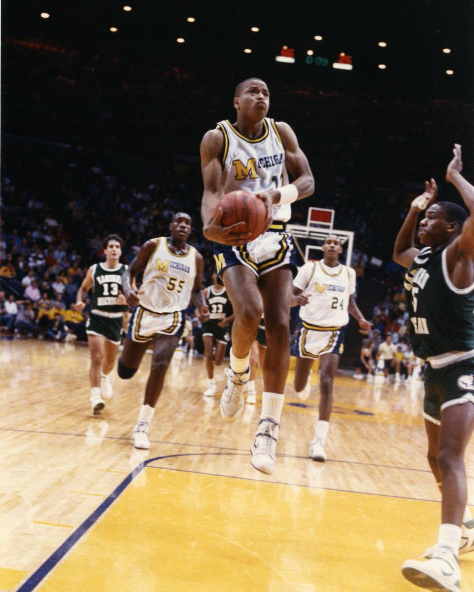 Michigan Men's Basketball tweet media