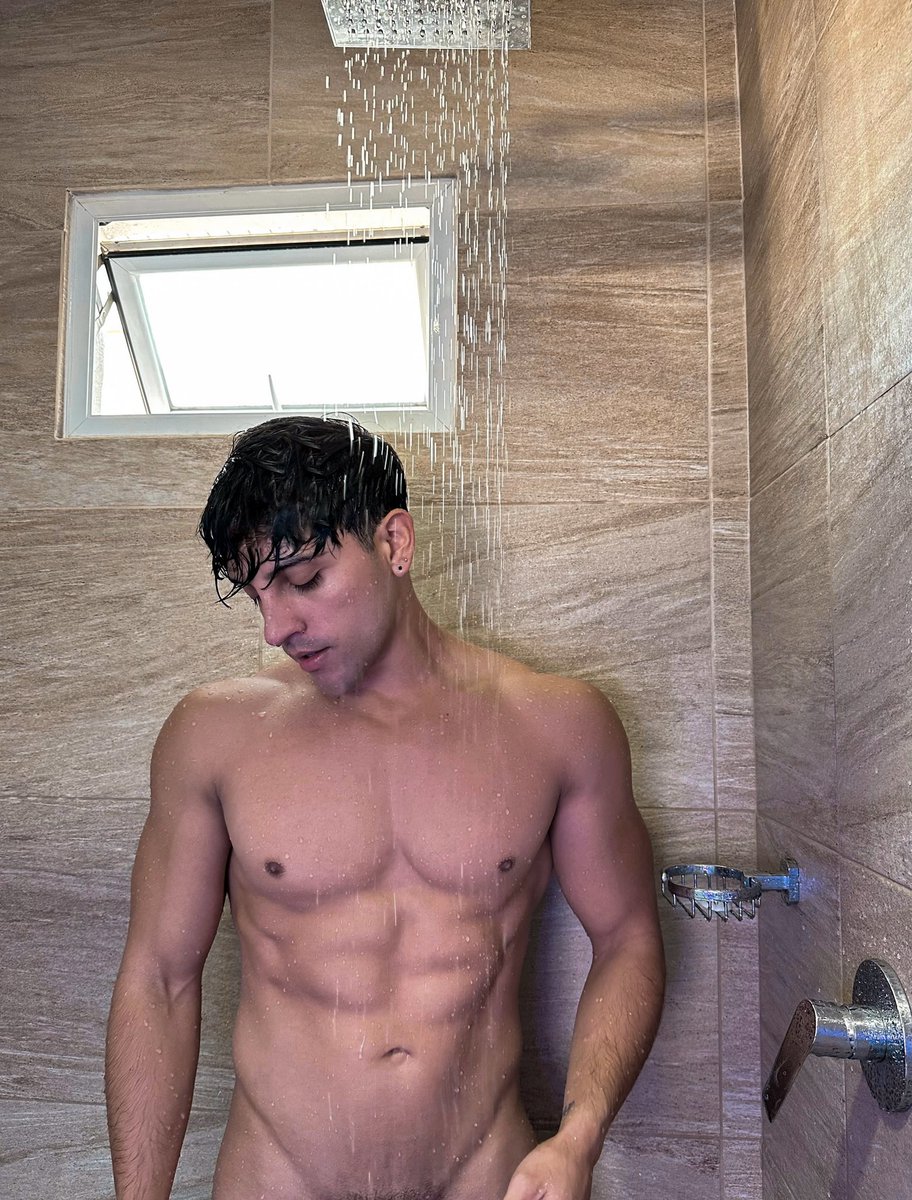 Mi novio me tomo unas fotos 🤩 🥰 t.coe1ZqAG3ozi 