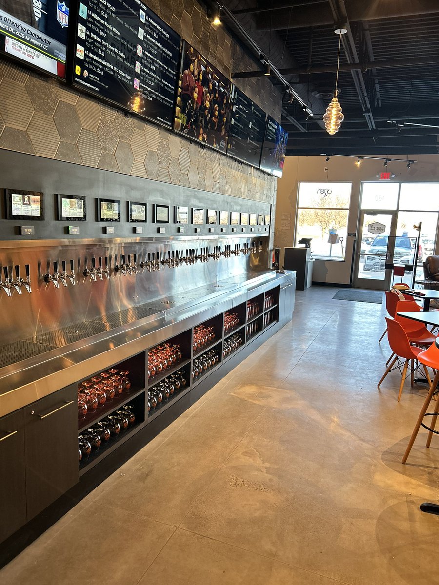 hayespiker's tweet photo. @OldNationBrew @untappd I am part owner of the largest self pour tap wall in Minnesota. How do I get your fantastic brews on the wall at The Rusty Bumblebee https://t.co/kXOkrg4Lpx