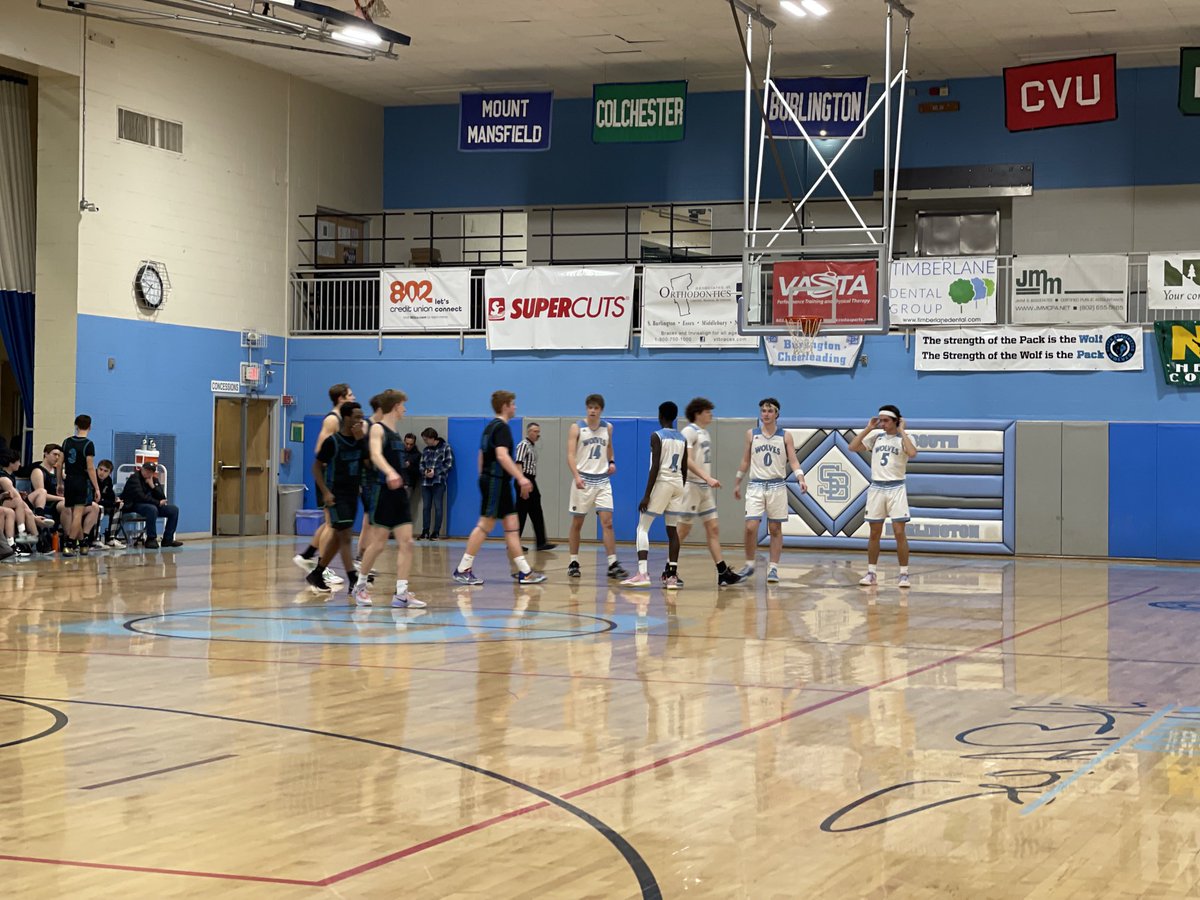 VBBALL: start of the 3rd qtr Wolves 34 ⁦<a href="/CHSAthleticsVT/">CHS Laker Athletics</a>⁩ 26