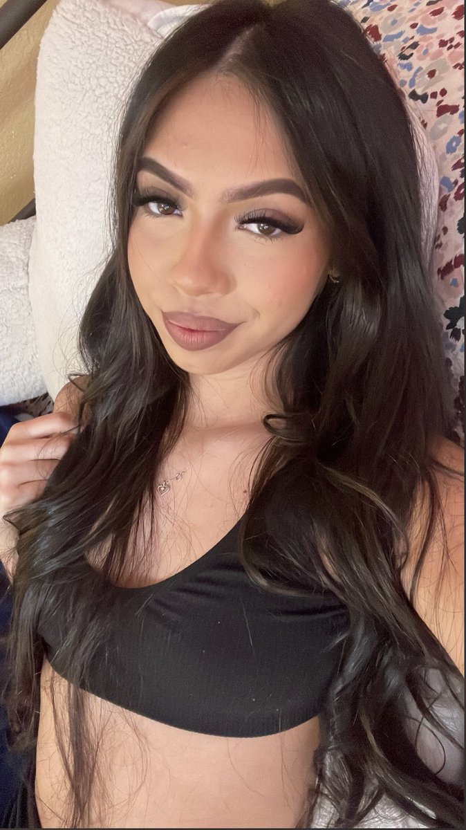 i’m the prettiest mf ik 😌