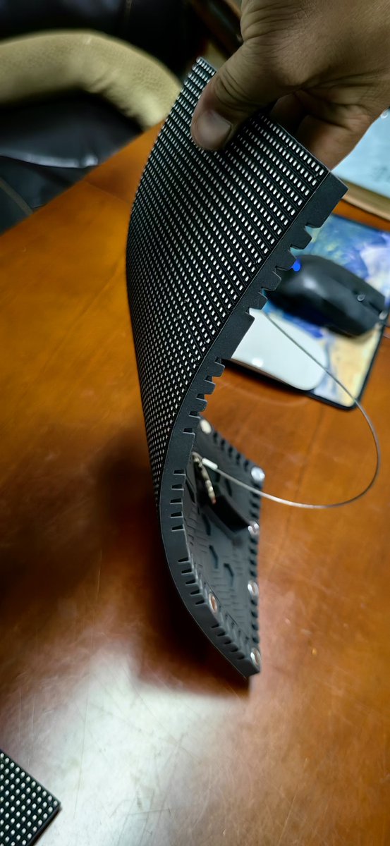 STARCOLOR_LED's tweet photo. OUTDOOR  FLEXIBLE LED  # OUTDOOR LED SOFT MODULE # OUTDOOR CURVED LED  WALL#CHRISTINA WHATS APP 008613528836237 https://t.co/mV1yIH74w9