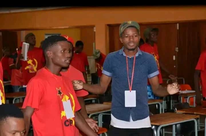 Two members of the Communist Party of Swaziland (CPS), Comrade Mvuselelo Mkhabela (red T-shirt) and Comrade Bongi Mamba (green cap), were abducted by Mswati's police officers this morning. The police abducted the two comrades at around 4am at Mbondvweni, Hosea.