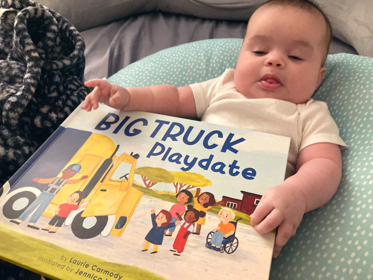 🚚 BIG TRUCK PLAYDATE is baby approved! So excited to celebrate this book by @LaurieECarmody &amp; <a href="/JennicaDraws/">Jennica Lounsbury</a> next month. 

<a href="/BeamingBooksMN/">Beaming Books</a> #kidlit