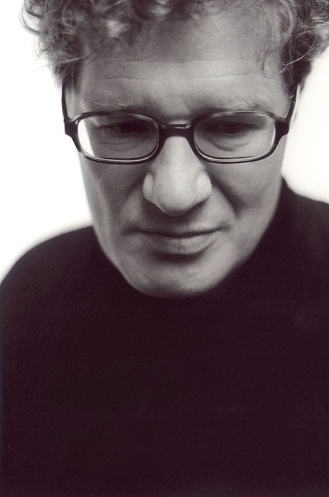 Peine01's tweet photo. „Soziale Fragen löst man, indem man asozialen Fragen den Lebensraum entzieht.“
Guten Morgen mit Roger Willemsen 
15. August 1955 -7. Februar 2016 https://t.co/h7e8INwaQD