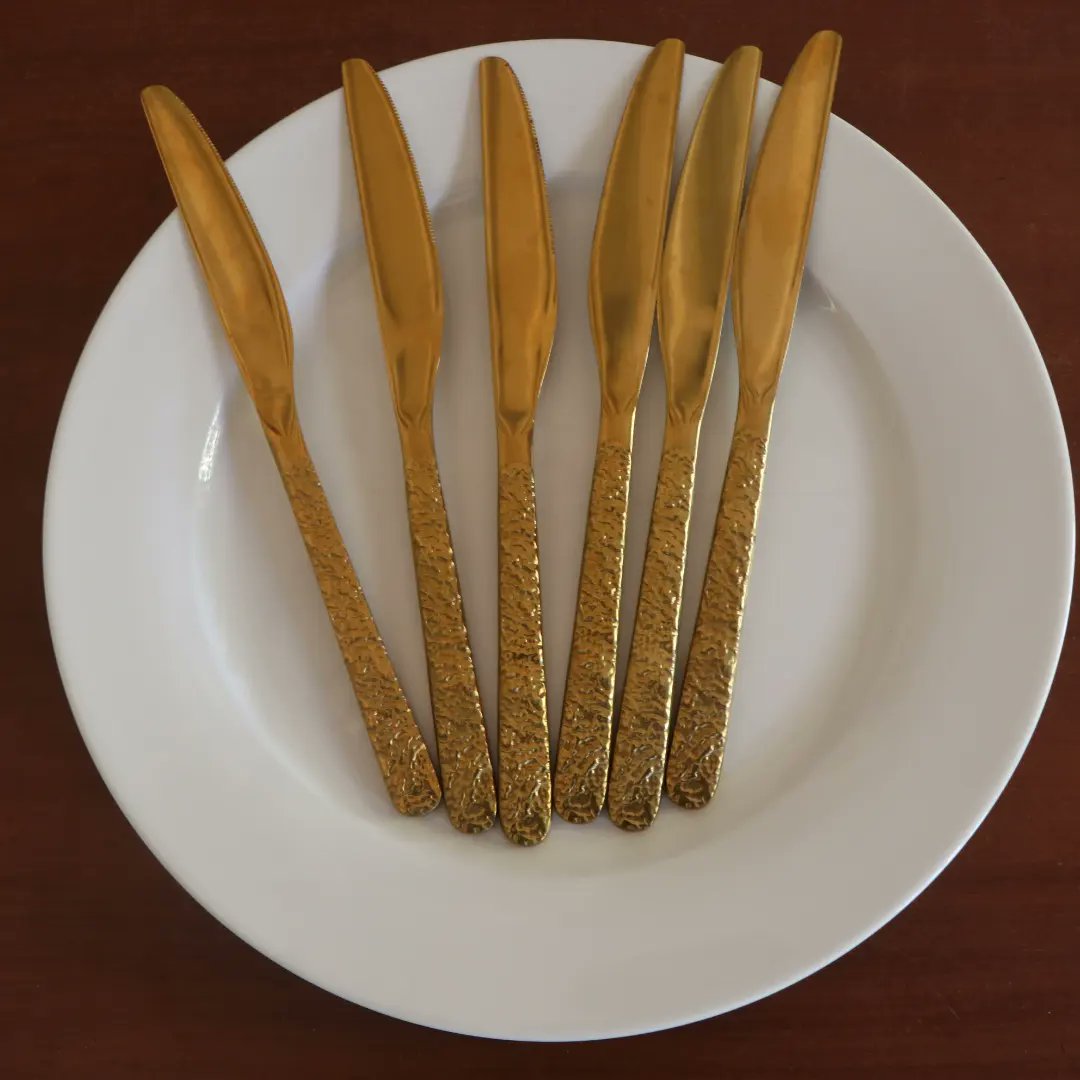AandAKitchen's tweet photo. To place your hire order and make enquiries on our catering services, call David on +254722630122 or write us on WhatsApp via 0790 094729. Visit our catalog on WhatsApp for the Hire prices. 

#HostingServedInStyle
#goldenspoon 
#goldenknife 
#GoldenFork https://t.co/uQzjEi5N2v