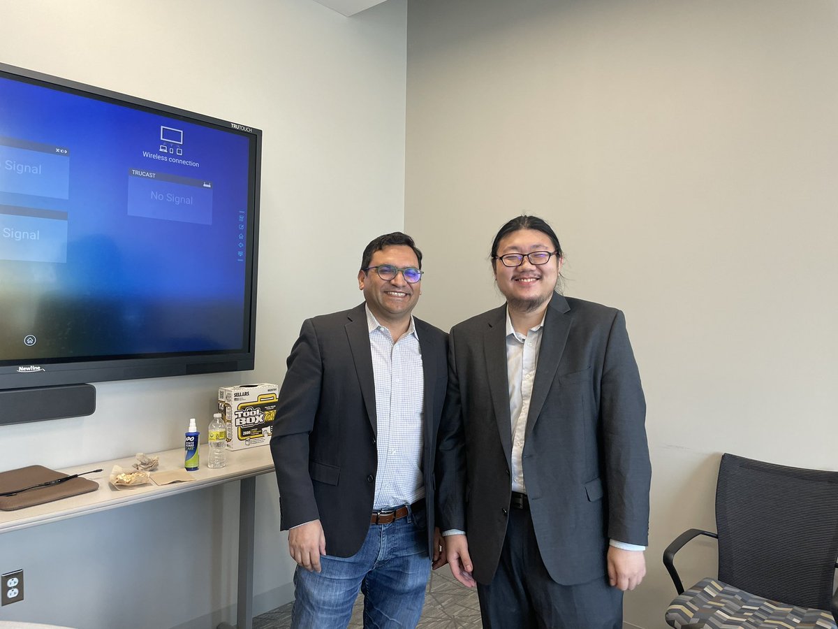 Vivek Sharma’s Soft Matter (@odeslab) on Twitter photo Congratulations Dr. Chenxian Xu, our seventh PhD! (I was my advisor Mohan’s 7th). Chen’s did beautiful experimental and theoretical studies on foams, & coalescence. I anticipate he will be a great teacher-scholar-mentor-academic! <a href="/UICEngineering/">UIC Engineering</a> <a href="/UIC_ChE/">UIC Chem Engineering</a> Congratulations Dr. Chenxian Xu, our seventh PhD! (I was my advisor Mohan’s 7th). Chen’s did beautiful experimental and theoretical studies on foams, & coalescence. I anticipate he will be a great teacher-scholar-mentor-academic! <a href="/UICEngineering/">UIC Engineering</a> <a href="/UIC_ChE/">UIC Chem Engineering</a>