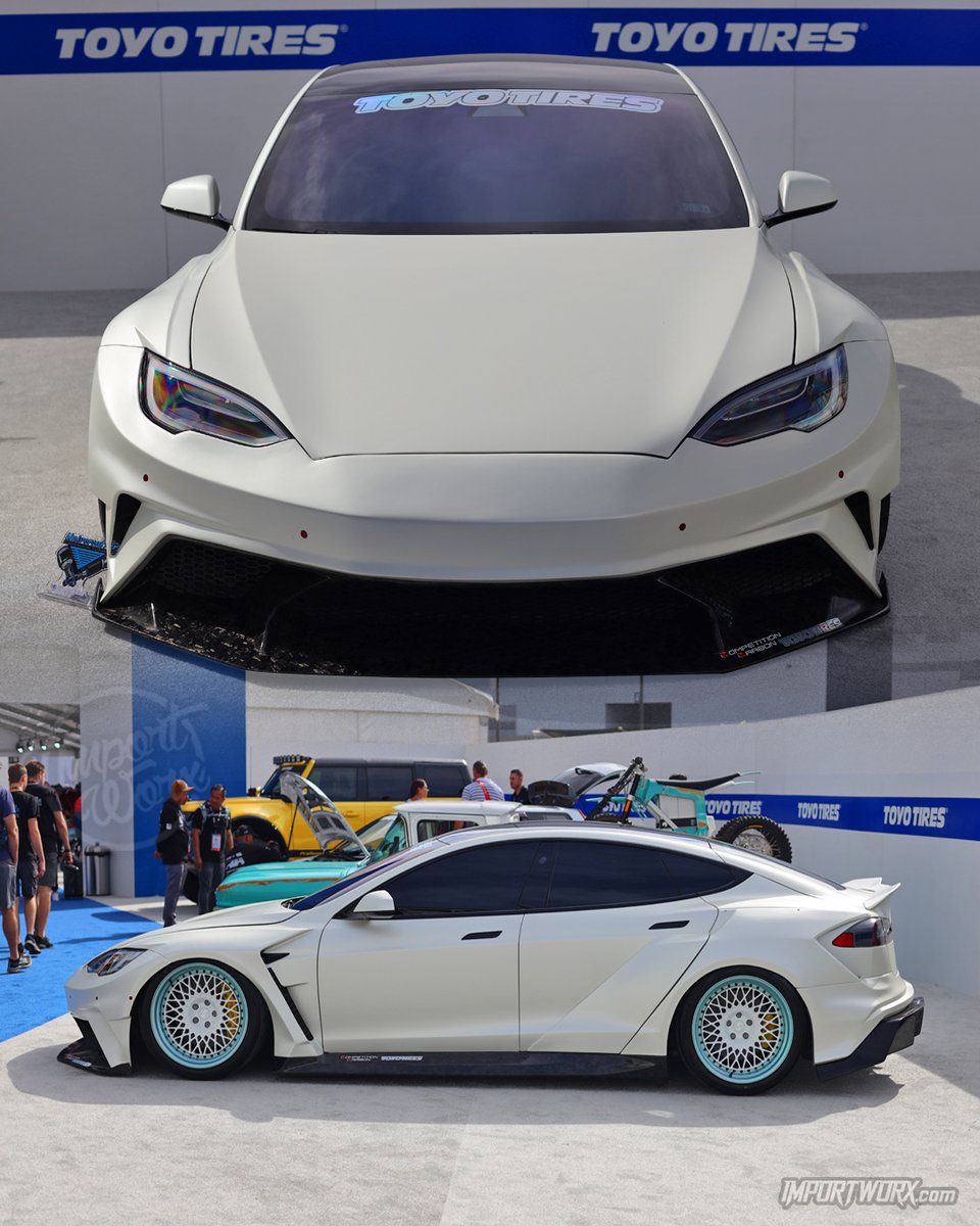 ImportWorxMedia's tweet photo. JDM Style Widebody Tesla! ⚡️
#jdm #tesla #widebody #electric #electriccars #ev #competitioncarbon #importworx #importworxmedia https://t.co/aZ5tRk9txA