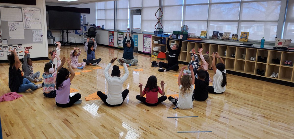 burrellartsk12's tweet photo. Some of our Kindergartners, 1st & 2nd graders started #creativemovement with the Colorado Ballet today 🩰!
They had a great 1st day! We love to #dance💃🏽🕺🩰at #BurrellArts!
#BurrellArtsk12
#WeAreCreators
#visualandperformingarts #dancearts #coloradoballet https://t.co/fmUv48Qwhs