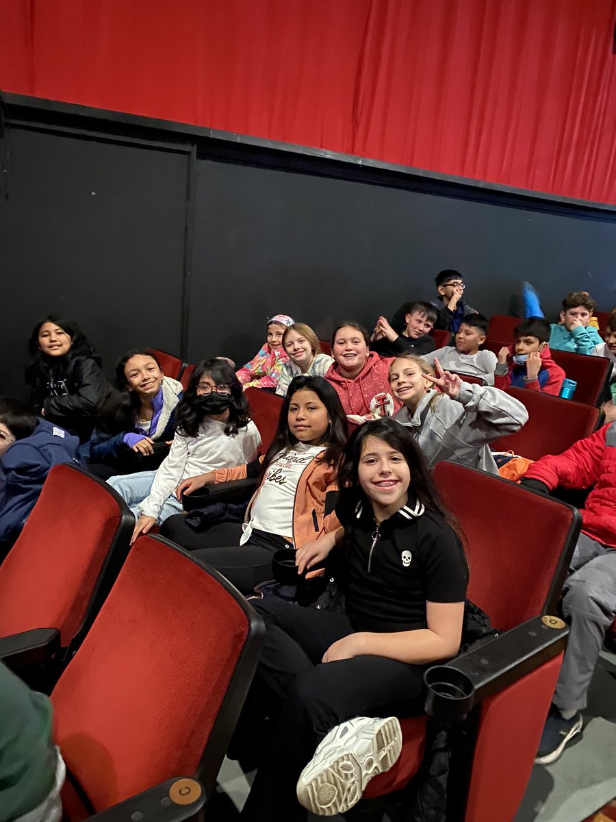 MrsTerrillion's tweet photo. We had a blast on our field trip to the Bellmore Theater to see “She Persisted!” A BIG thank you goes out to Mrs. Gonzalez for planing a great day! @IslandtreesMMS @BethRoemerIT https://t.co/Mf2nv36dLP