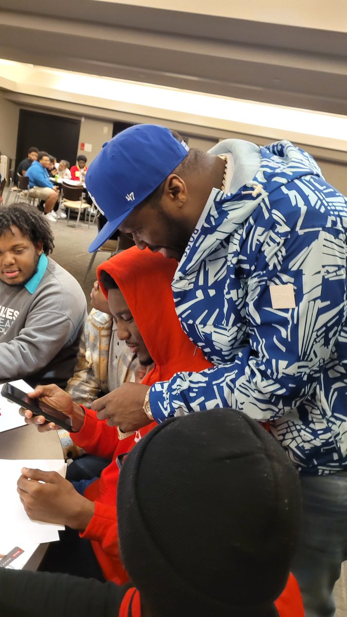 Charissa E. Harrison tweet media