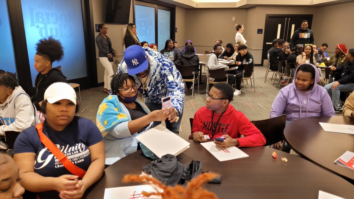 Charissa E. Harrison tweet media