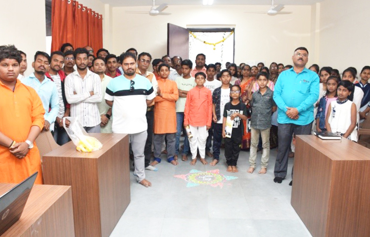 vkendra's tweet photo. Library Inauguration - VK VAYAM, Solapur
https://t.co/gXHpsLbjhR
#EkBharatVijayiBharat #VRock50 #VivekanandaKendra #SwamiVivekananda #Report https://t.co/C1MFVlmudH