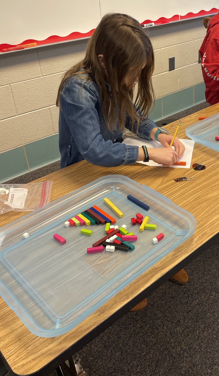 ErinMancini3's tweet photo. My students had such a fun time with Mrs. Ranck learning about fractions! The students were so engaged with this lesson &amp; were able to grasp that “half” isn’t always equal to “half”. Thanks, Mrs. Ranck! 🤩 https://t.co/ZVSChrvfCq
