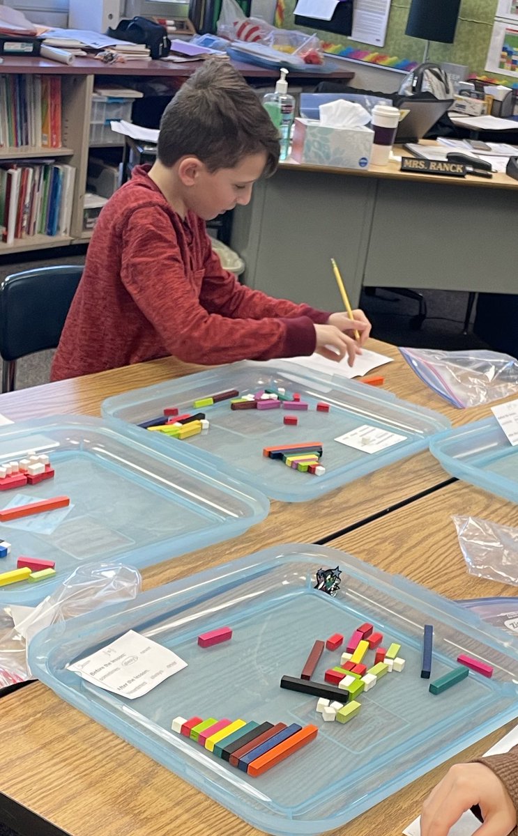 ErinMancini3's tweet photo. My students had such a fun time with Mrs. Ranck learning about fractions! The students were so engaged with this lesson &amp; were able to grasp that “half” isn’t always equal to “half”. Thanks, Mrs. Ranck! 🤩 https://t.co/ZVSChrvfCq