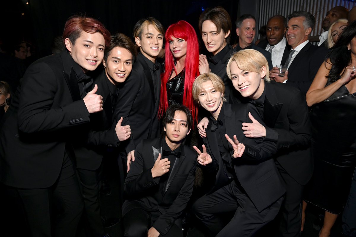 capitolrecords's tweet photo. SPOTTED @TravisJapan_cr x @ShaniaTwain at the #GRAMMYs ✌️ https://t.co/5xUR5RcreR