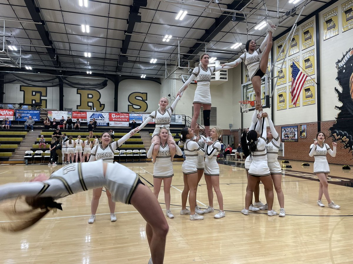 <a href="/lstigercheer/">LSHS Cheer</a>