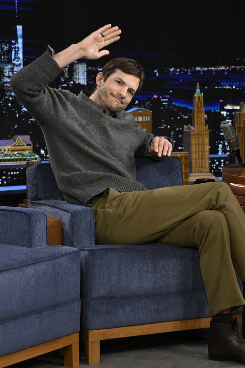 The Tonight Show tweet media