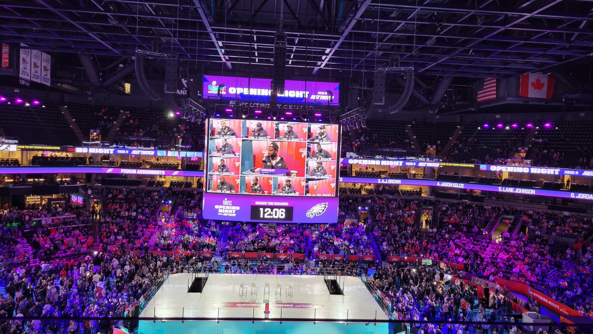 #OpeningNight 🏈 #SuperBowlLVII 
#WorkPerks